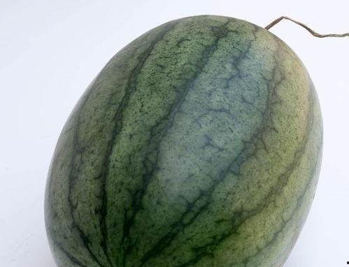 早晨吃瓜的危害,健康隐患不容忽视