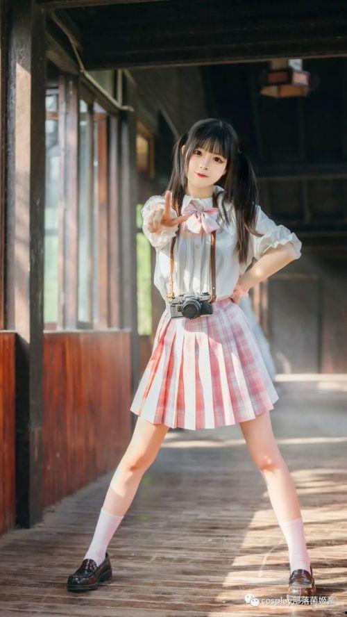 棕色jk吃瓜,揭秘校园里的那些事儿