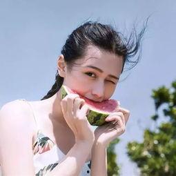 爆笑吃瓜头像女